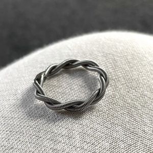 Guitar string ring